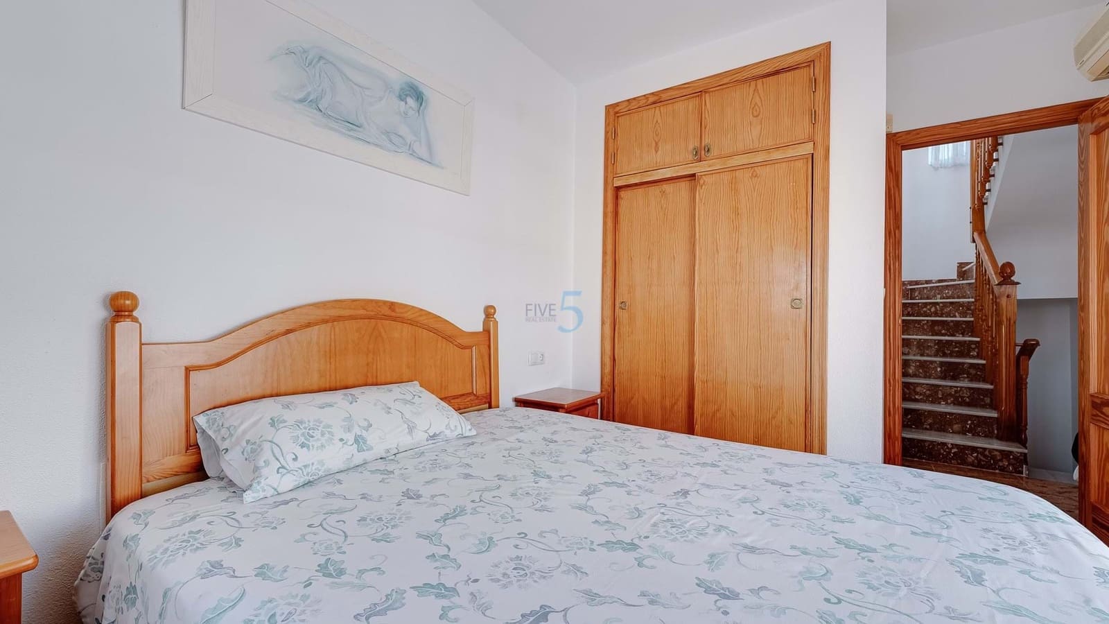 3 bedroom Villa for sale in Villamartin with pool - € 219,000 (Ref: 9143249)