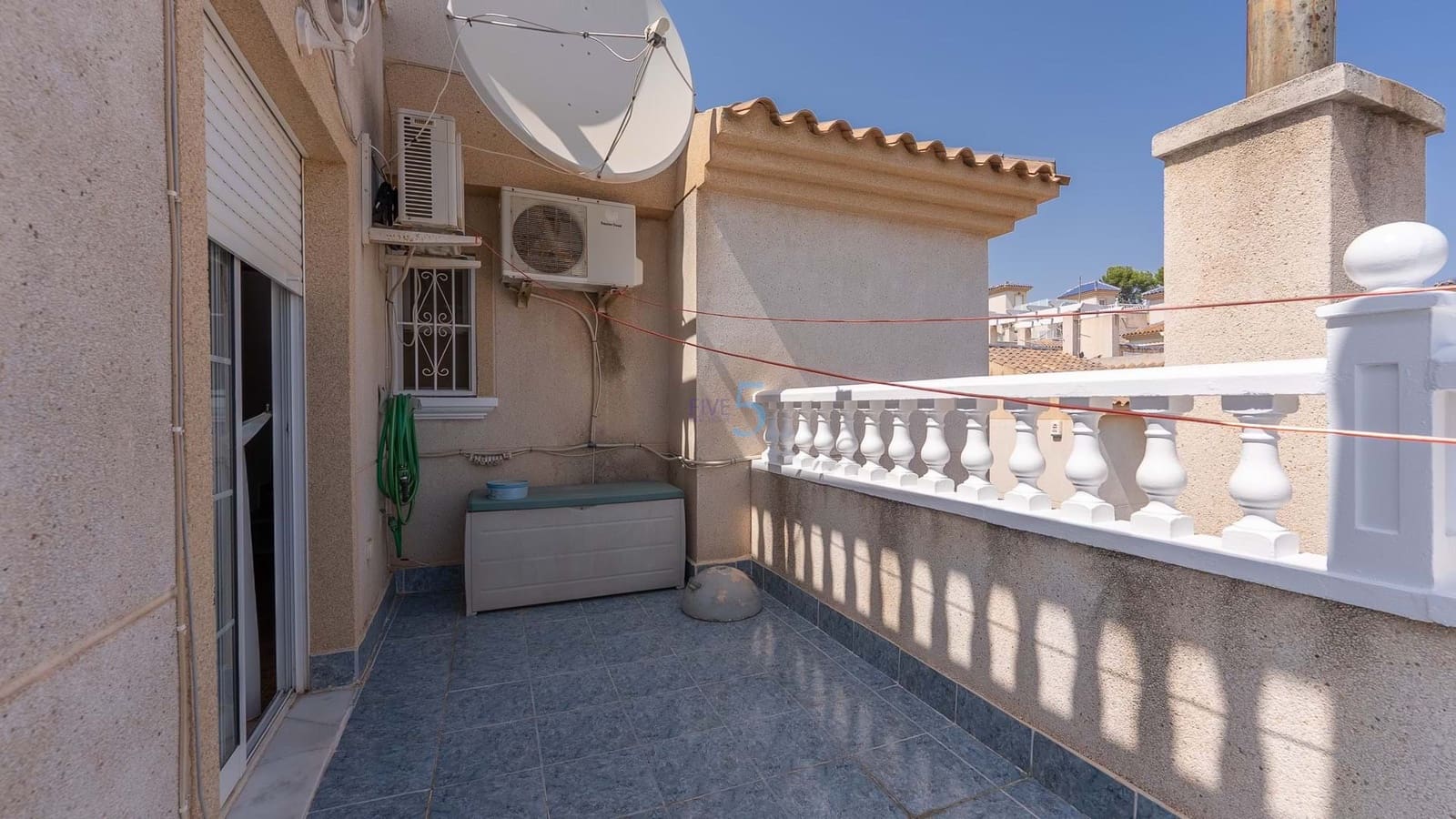 3 bedroom Villa for sale in Villamartin with pool - € 219,000 (Ref: 9143249)