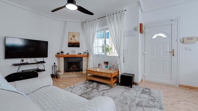 Chalet de 3 habitaciones en Villamartin, Orihuela en venta con piscina - 219.000 € (Ref: 9143249)