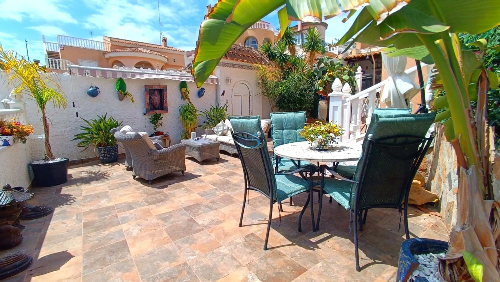 Chalet de 4 habitaciones en Ciudad Quesada en venta con piscina - 399.500 € (Ref: 9143278)