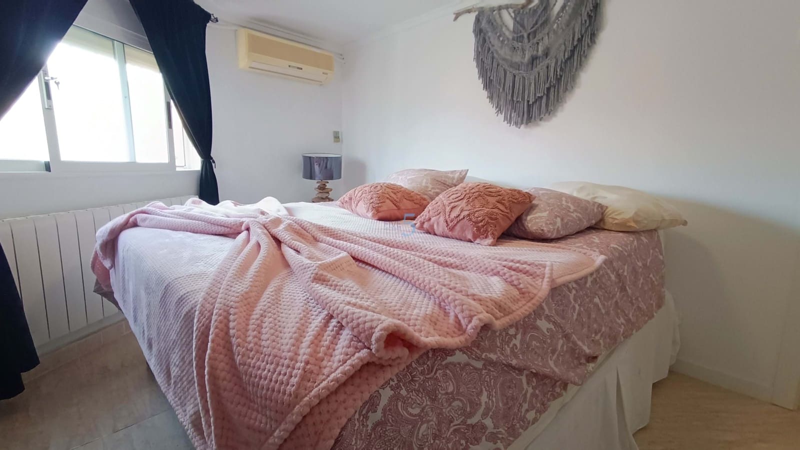 Chalet de 4 habitaciones en Ciudad Quesada en venta con piscina - 399.500 € (Ref: 9143278)