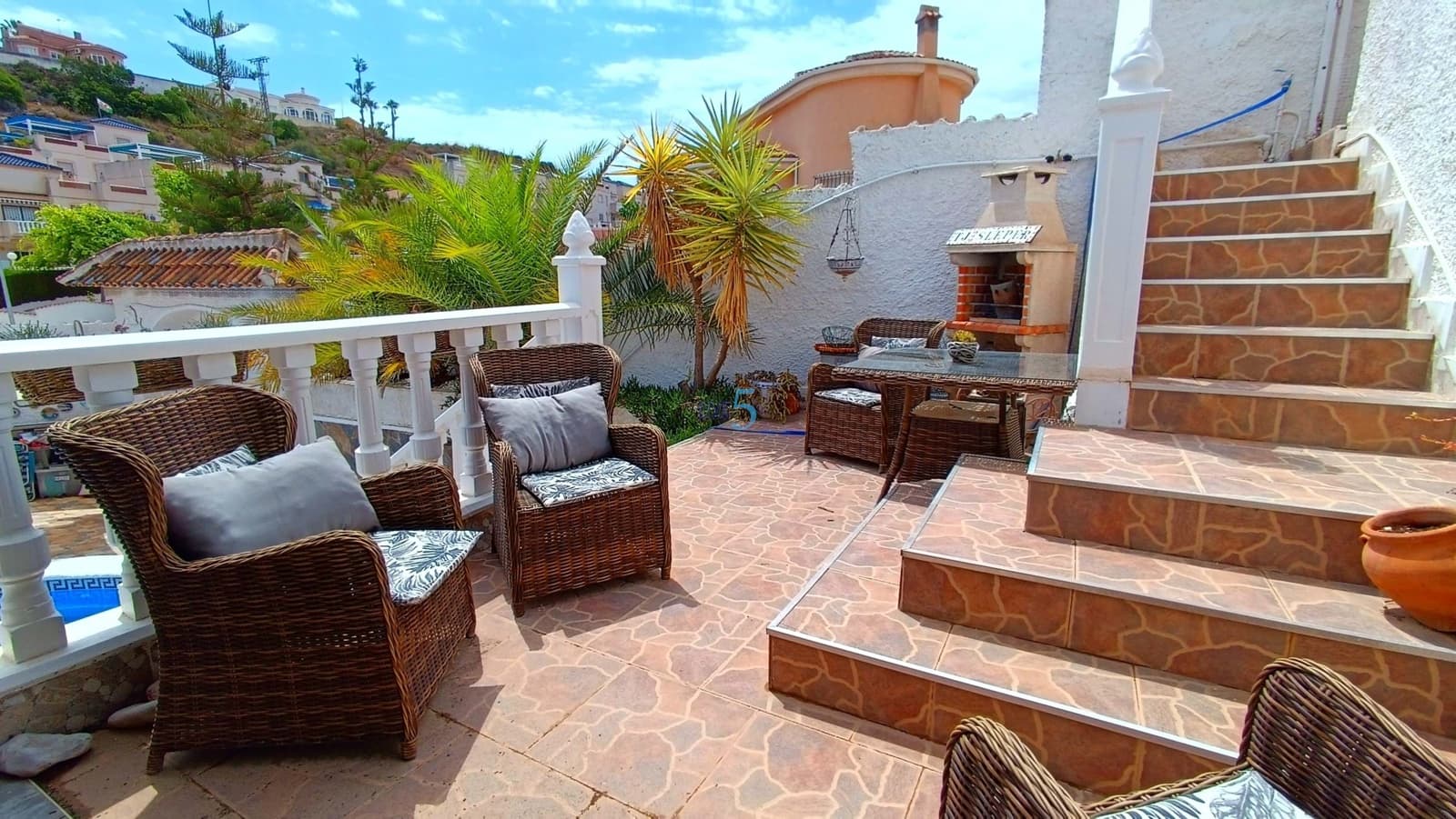 Chalet de 4 habitaciones en Ciudad Quesada en venta con piscina - 399.500 € (Ref: 9143278)