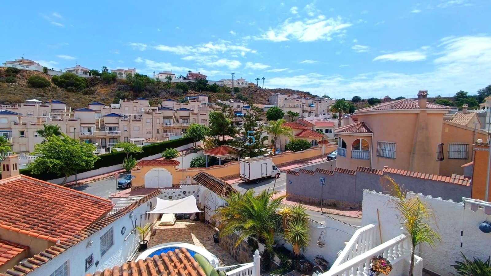 Chalet de 4 habitaciones en Ciudad Quesada en venta con piscina - 399.500 € (Ref: 9143278)