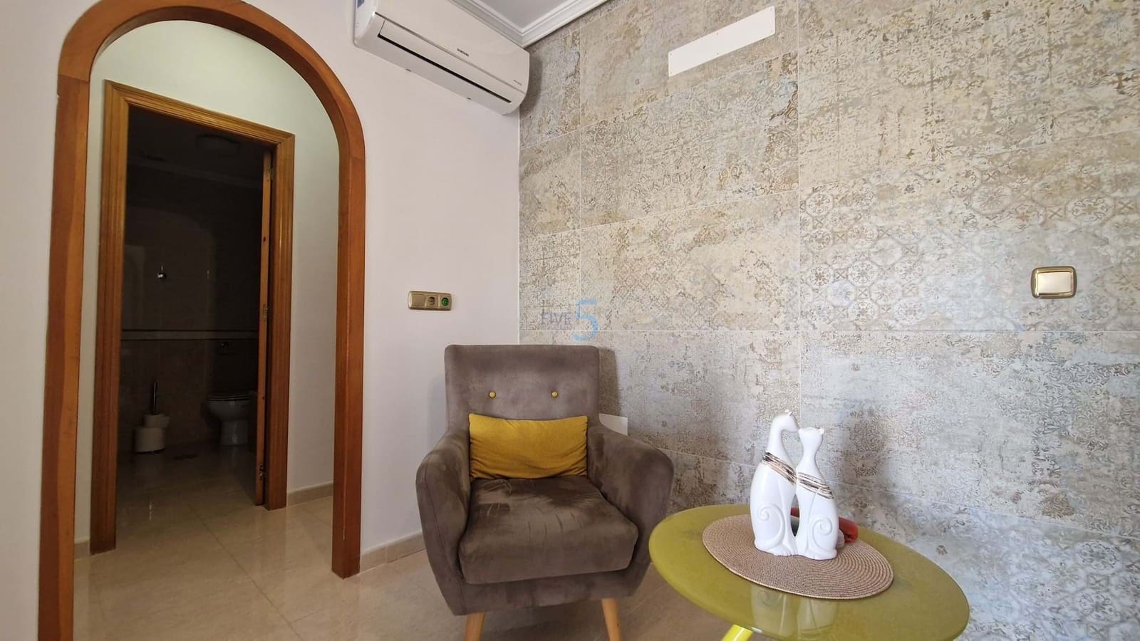 Apartamento de 2 habitaciones en Orihuela Costa en venta con piscina garaje - 159.000 € (Ref: 9146407)