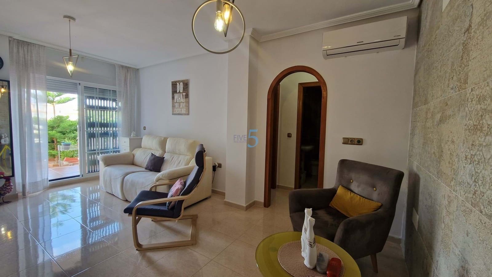 Apartamento de 2 habitaciones en Orihuela Costa en venta con piscina garaje - 159.000 € (Ref: 9146407)