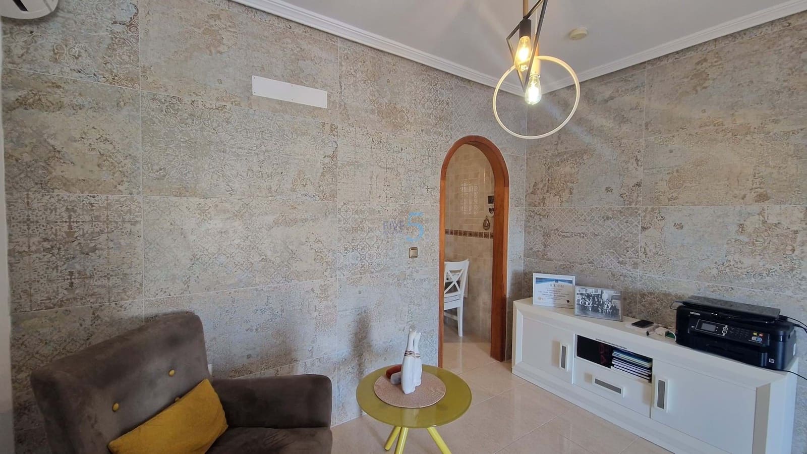 Apartamento de 2 habitaciones en Orihuela Costa en venta con piscina garaje - 159.000 € (Ref: 9146407)