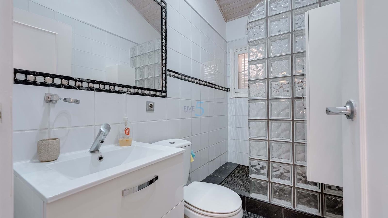 3 chambre Maison de Ville à vendre à Torrevieja avec piscine - 249 950 € (Ref: 9146632)