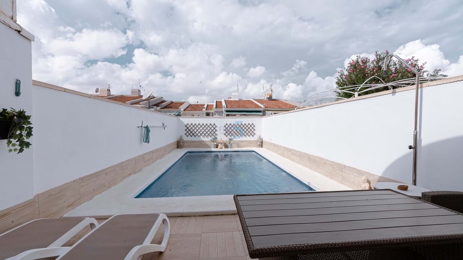 3 chambre Maison de Ville à vendre à Torrevieja avec piscine - 249 950 € (Ref: 9146632)