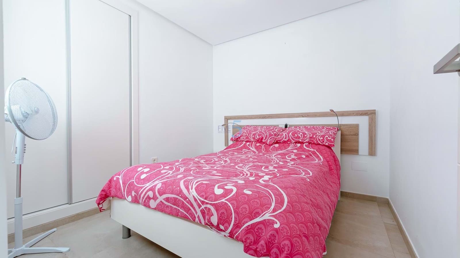 2 soveværelse Lejlighed til salg i La Florida med swimmingpool garage - € 194.000 (Ref: 9147708)