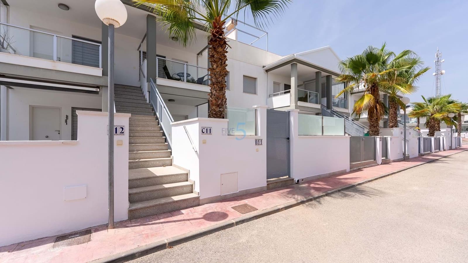 2 soveværelse Lejlighed til salg i La Florida med swimmingpool garage - € 194.000 (Ref: 9147708)