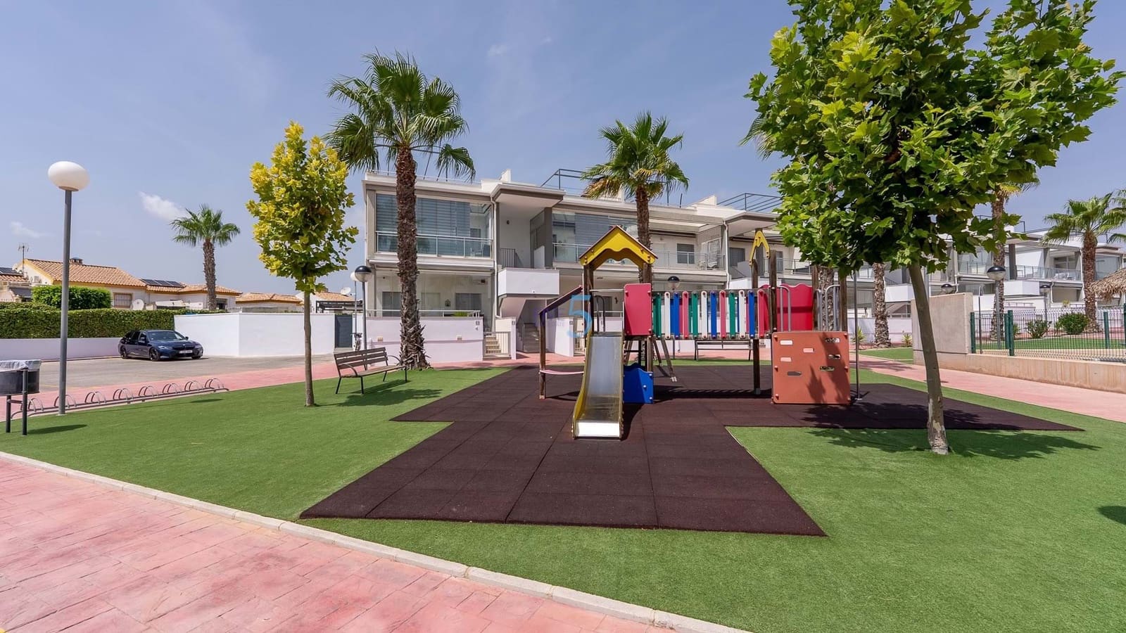 2 soveværelse Lejlighed til salg i La Florida med swimmingpool garage - € 194.000 (Ref: 9147708)