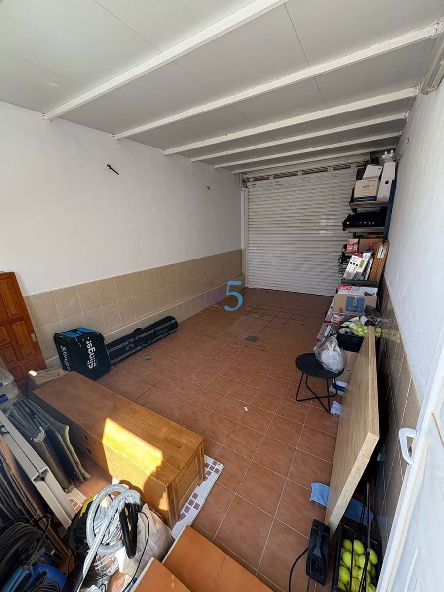 Chalet de 4 habitaciones en Ciudad Quesada en venta con piscina garaje - 575.000 € (Ref: 9150980)