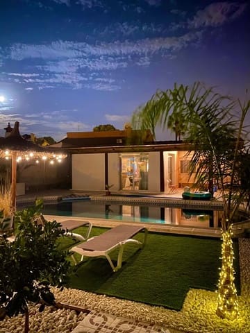 4 makuuhuone Huvila myytävänä paikassa Ciudad Quesada, Rojales mukana uima-altaan 
autotalli - 575 000 € (Ref: 9150980)