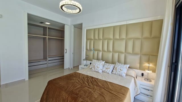 5 soverom Villa til salgs i San Miguel de Salinas med svømmebasseng - € 849 000 (Ref: 9158173)