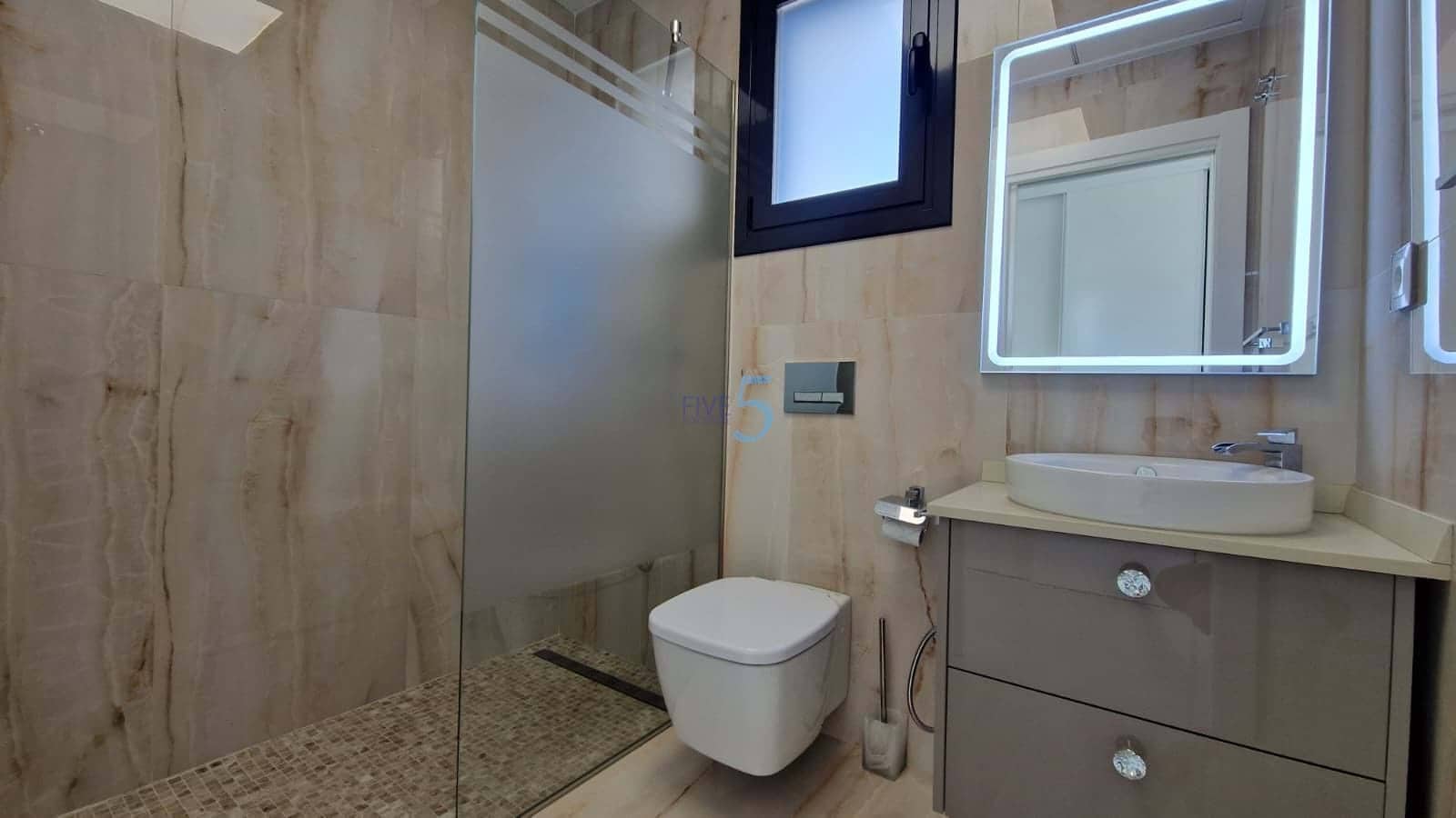 5 soverom Villa til salgs i San Miguel de Salinas med svømmebasseng - € 849 000 (Ref: 9158173)