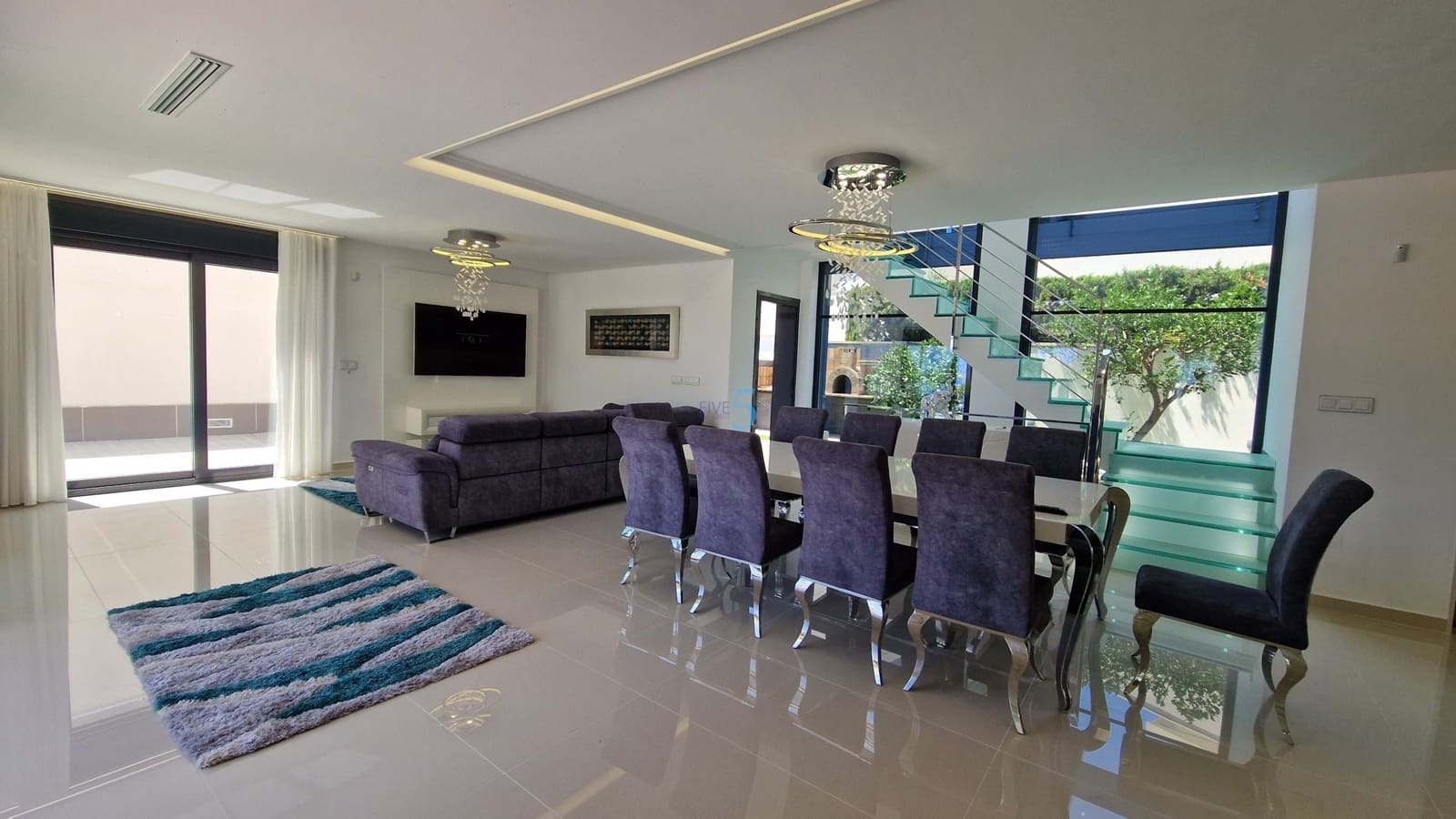 5 soverom Villa til salgs i San Miguel de Salinas med svømmebasseng - € 849 000 (Ref: 9158173)