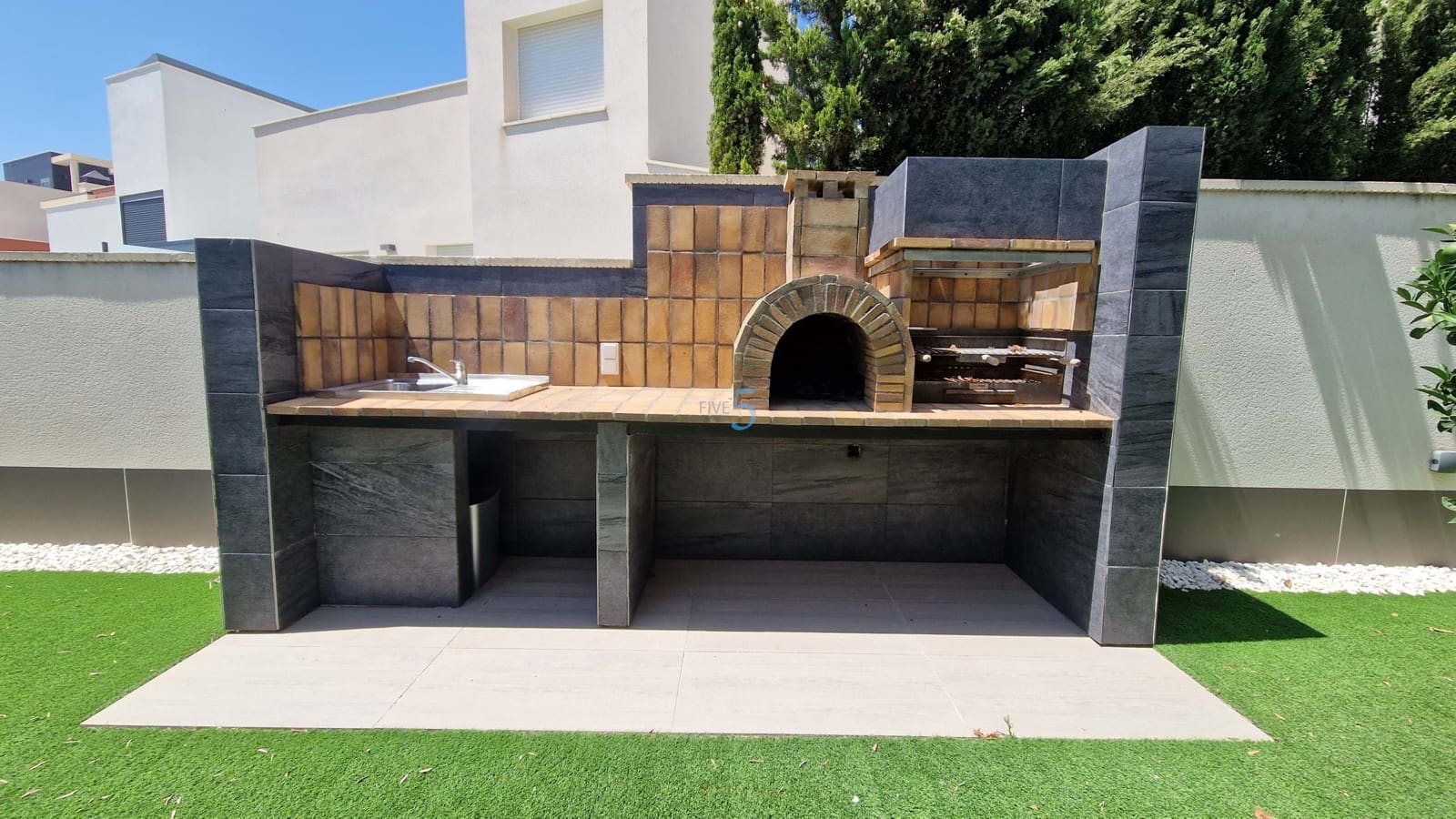 5 soverom Villa til salgs i San Miguel de Salinas med svømmebasseng - € 849 000 (Ref: 9158173)