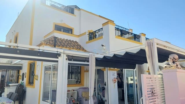 3 bedroom Townhouse for sale in Vistabella, Orihuela with pool - € 185,000 (Ref: 9159130)