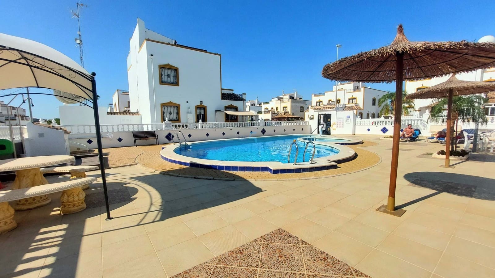 3 soveværelse Byhus til salg i Vistabella med swimmingpool - € 185.000 (Ref: 9159130)