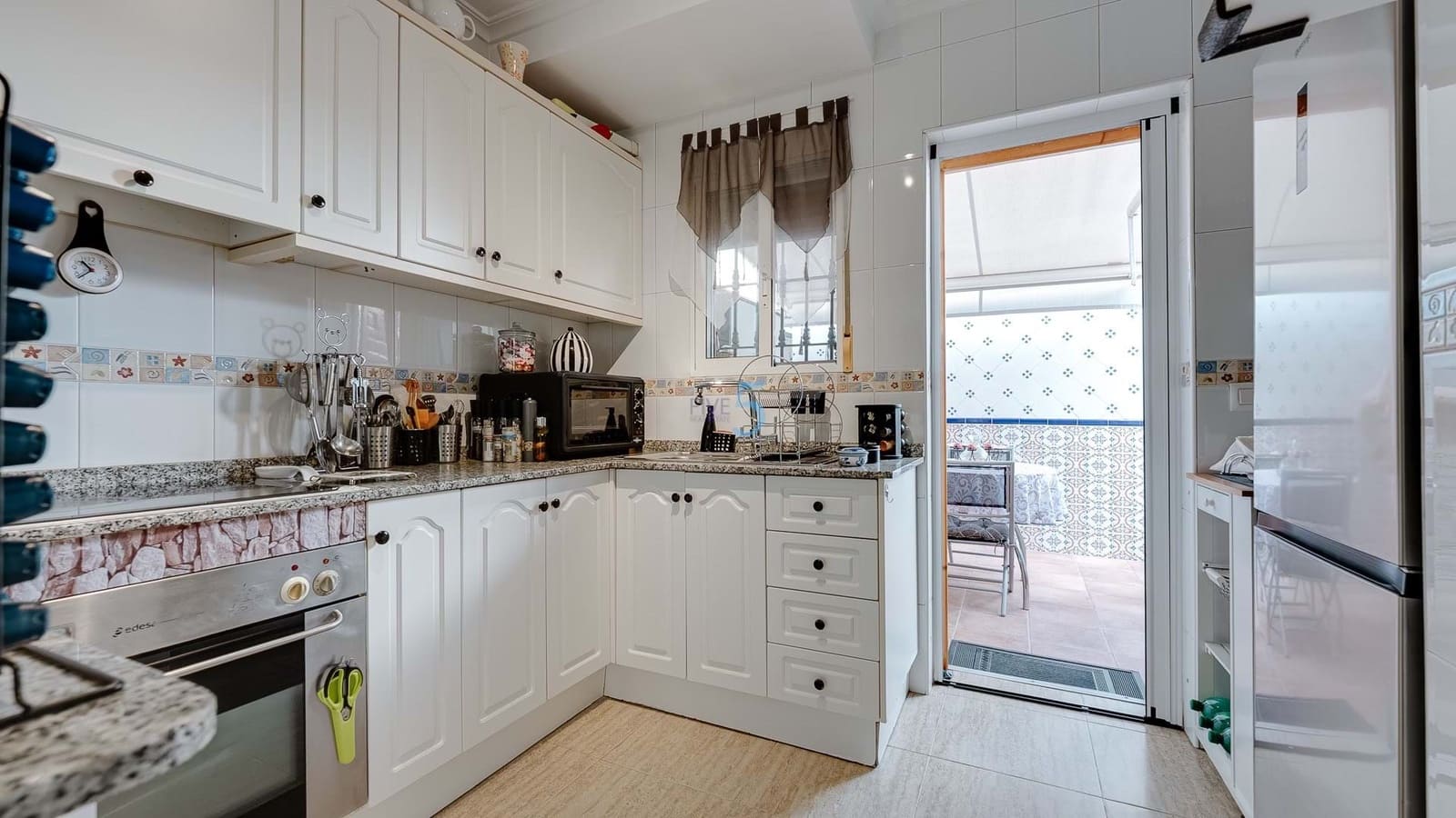 3 soveværelse Byhus til salg i Daya Nueva med swimmingpool - € 180.000 (Ref: 9161791)