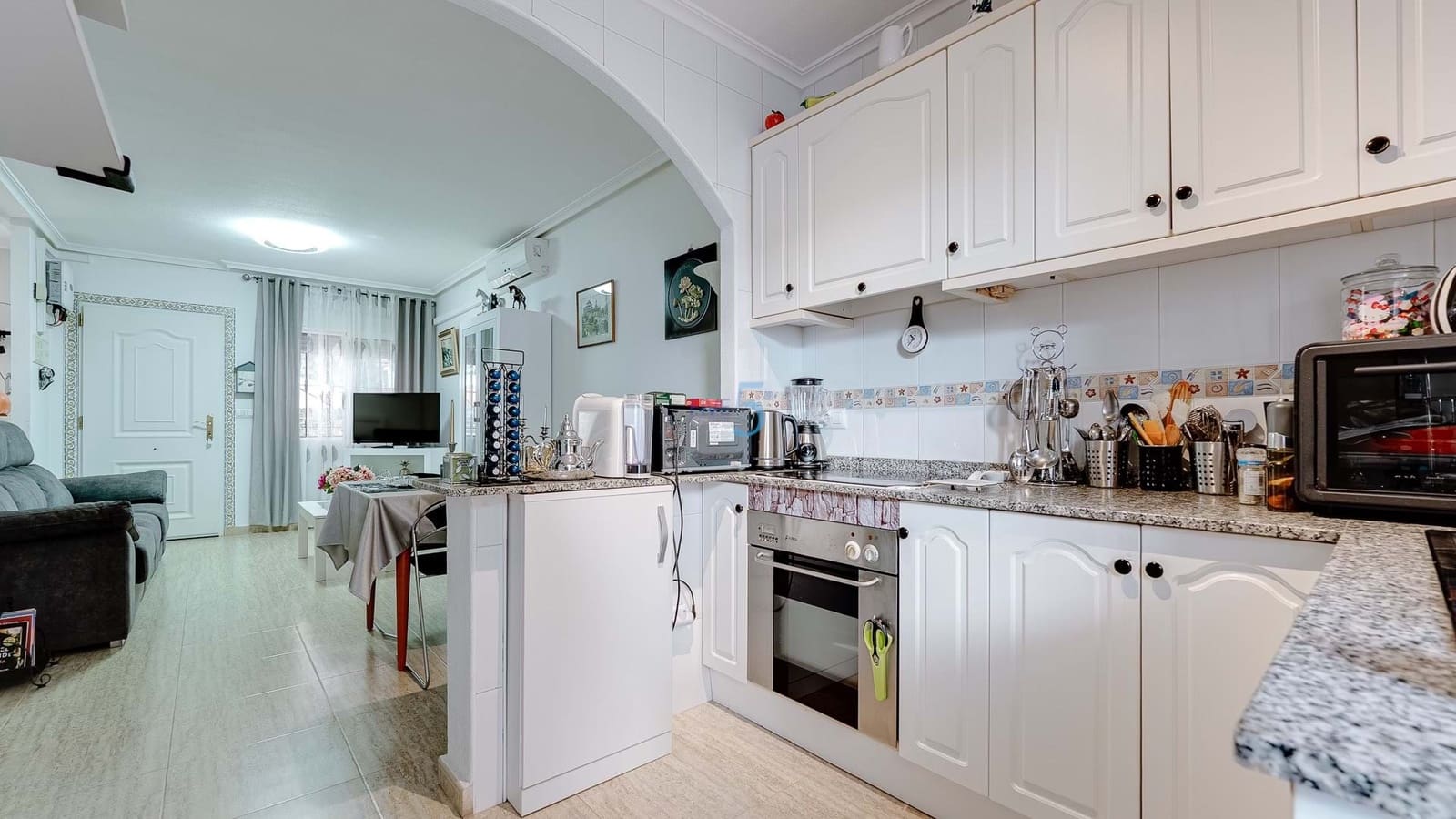 3 soveværelse Byhus til salg i Daya Nueva med swimmingpool - € 180.000 (Ref: 9161791)