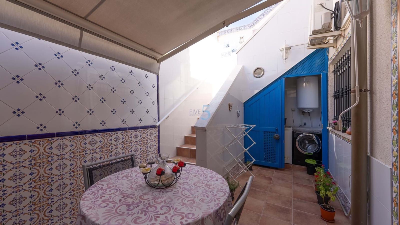 3 soveværelse Byhus til salg i Daya Nueva med swimmingpool - € 180.000 (Ref: 9161791)