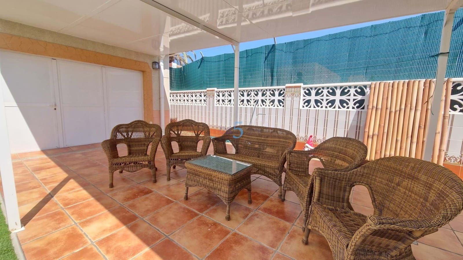 5 chambre Villa/Maison à vendre à Torrevieja avec piscine - 689 000 € (Ref: 9161792)