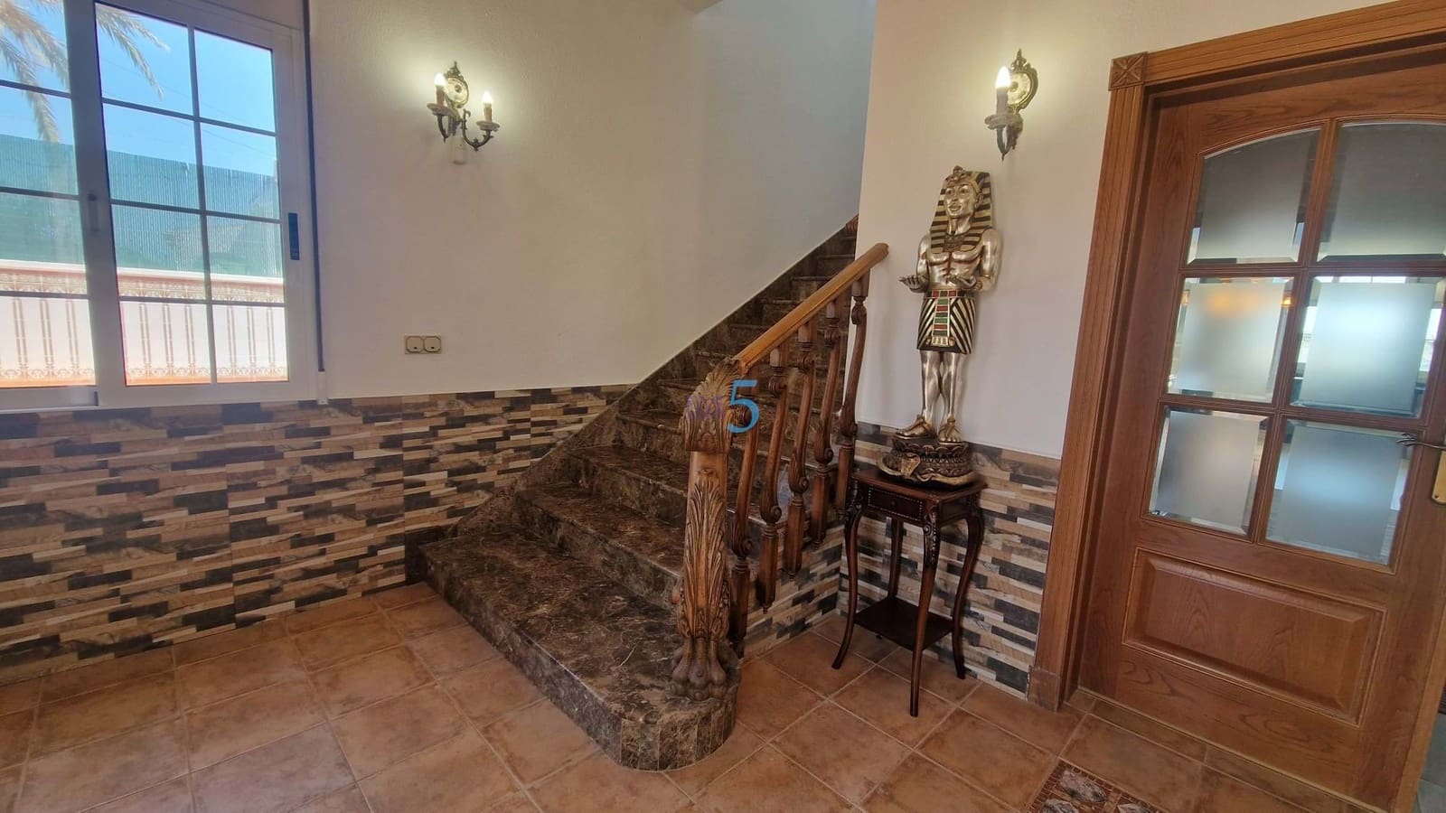 5 chambre Villa/Maison à vendre à Torrevieja avec piscine - 689 000 € (Ref: 9161792)