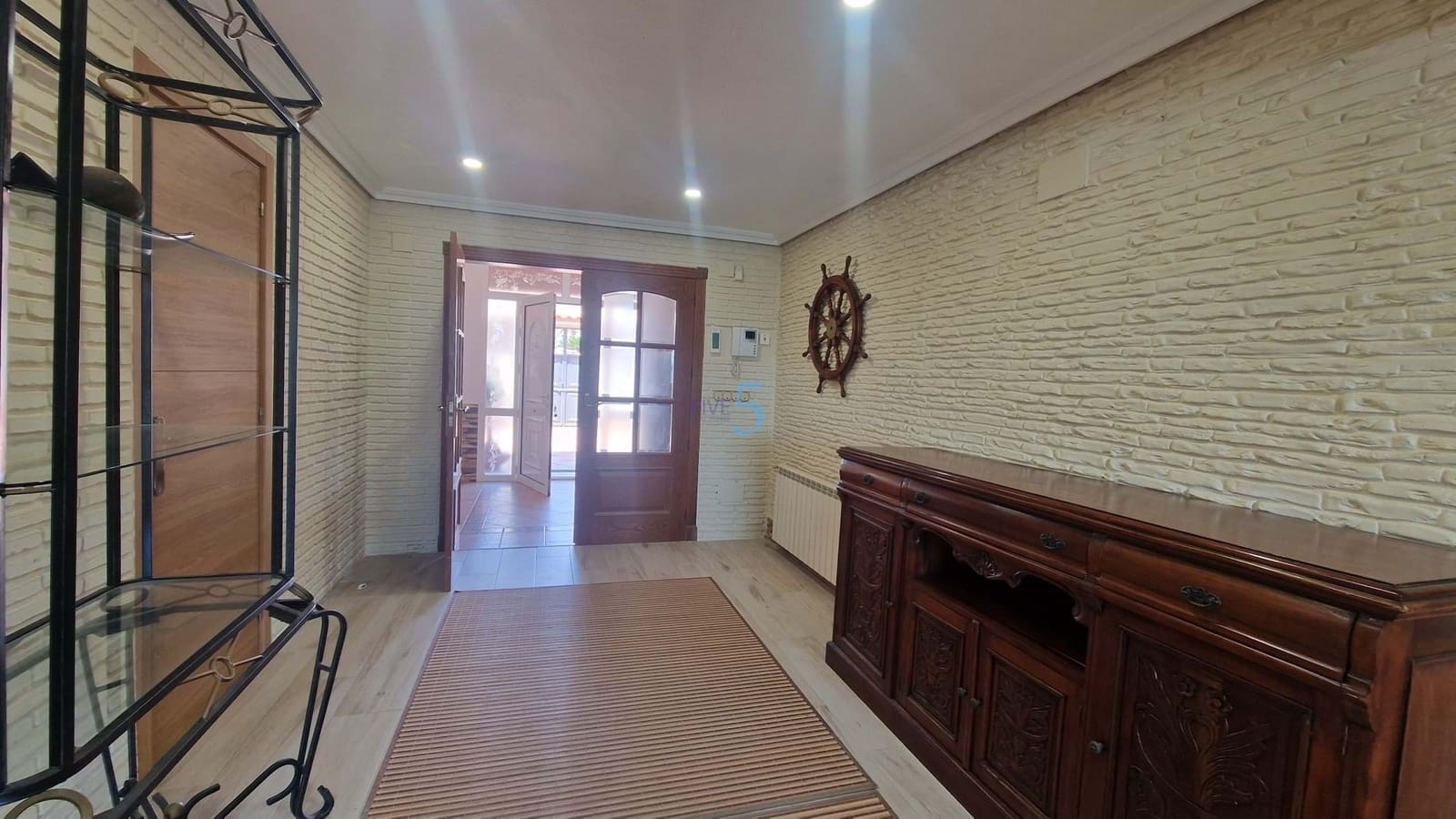 5 chambre Villa/Maison à vendre à Torrevieja avec piscine - 689 000 € (Ref: 9161792)