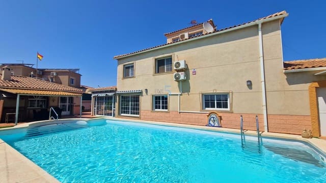 5 chambre Villa/Maison à vendre à Torrevieja avec piscine - 689 000 € (Ref: 9161792)