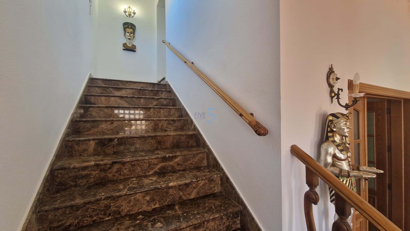 5 chambre Villa/Maison à vendre à Torrevieja avec piscine - 689 000 € (Ref: 9161792)