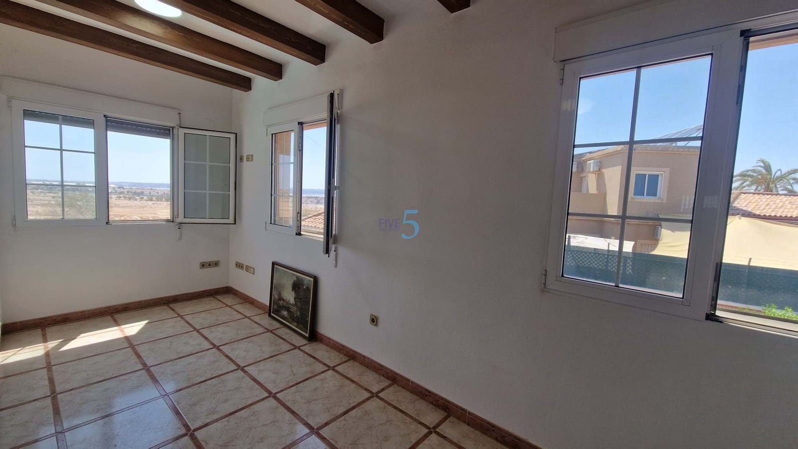 5 chambre Villa/Maison à vendre à Torrevieja avec piscine - 689 000 € (Ref: 9161792)
