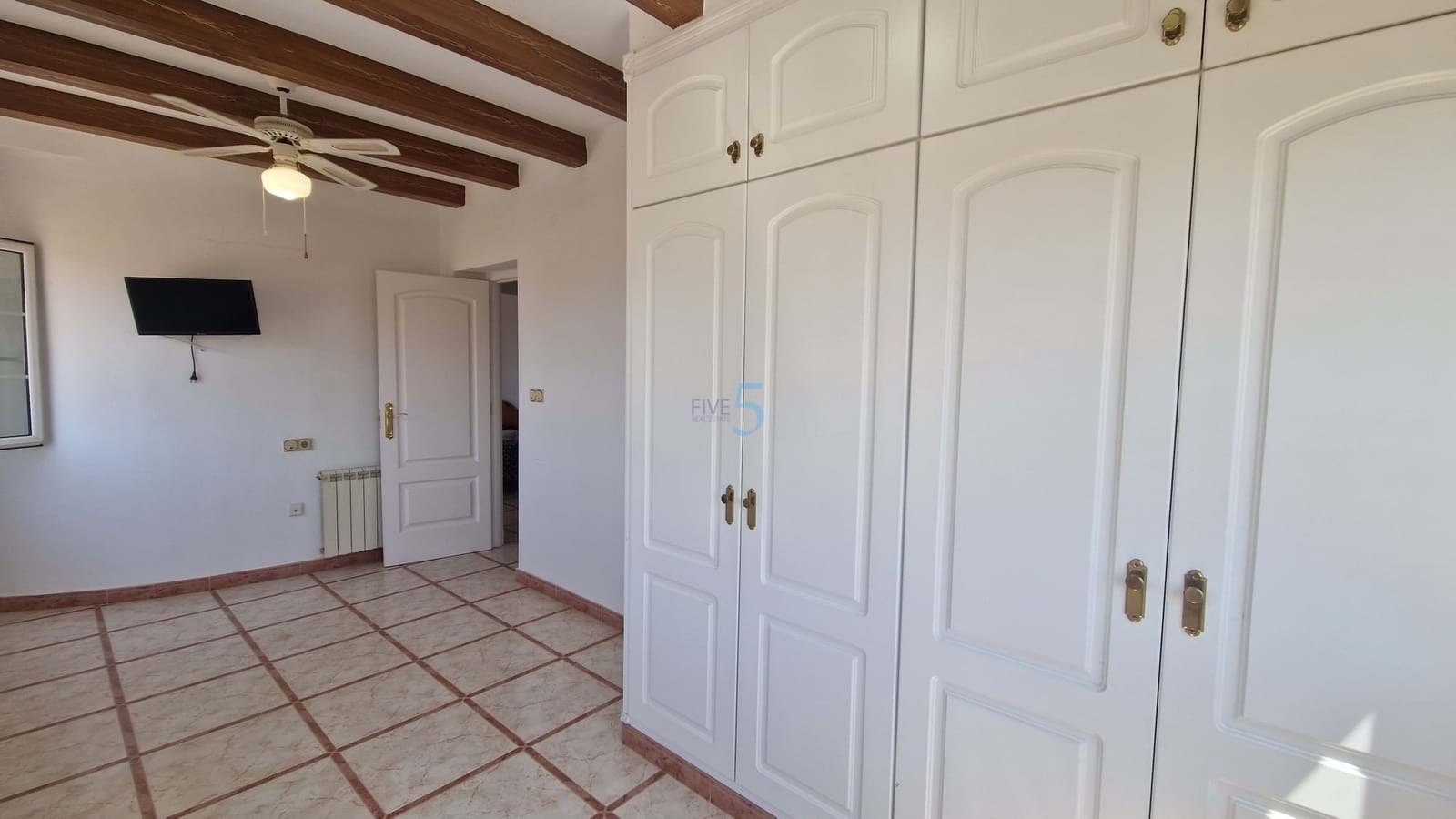 5 chambre Villa/Maison à vendre à Torrevieja avec piscine - 689 000 € (Ref: 9161792)