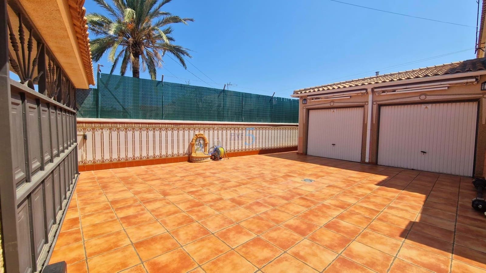 5 chambre Villa/Maison à vendre à Torrevieja avec piscine - 689 000 € (Ref: 9161792)