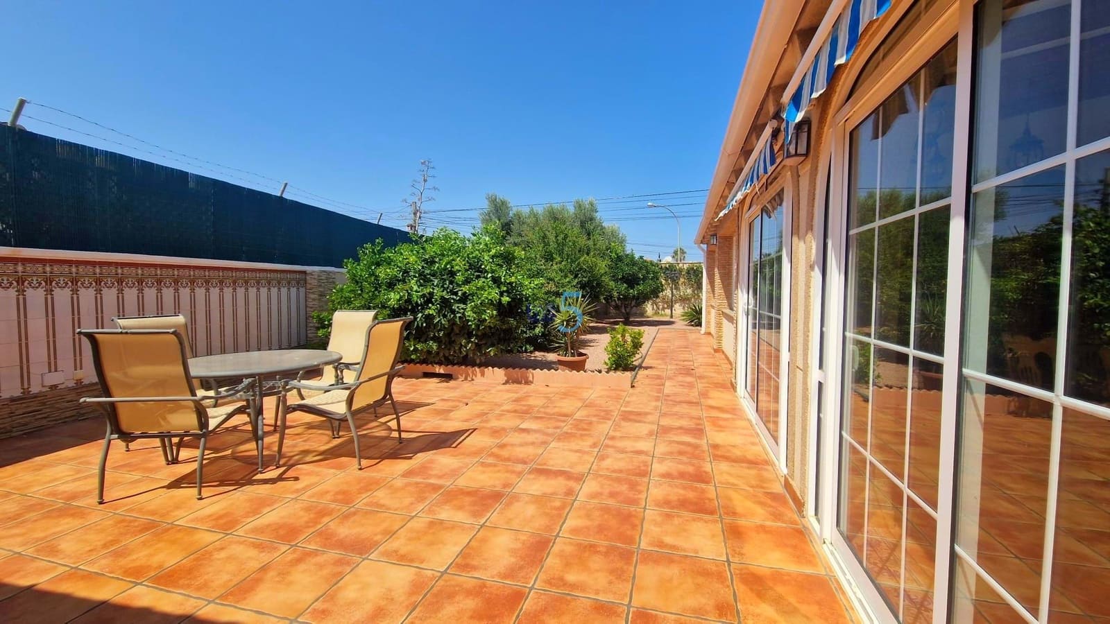 5 chambre Villa/Maison à vendre à Torrevieja avec piscine - 689 000 € (Ref: 9161792)