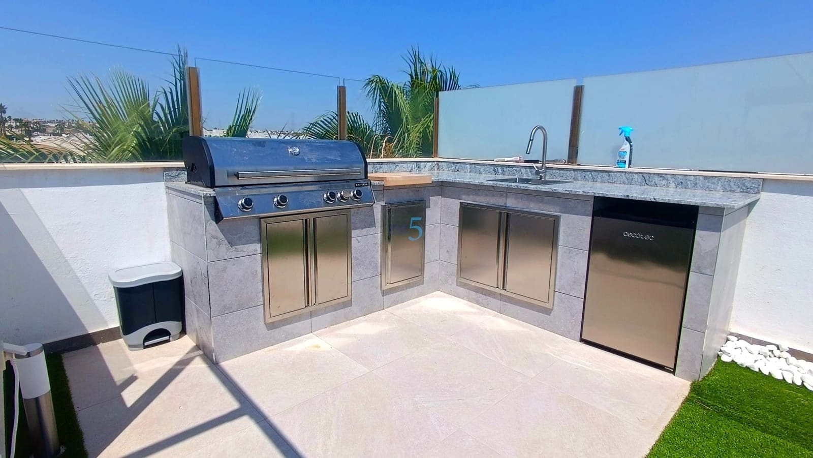 2 makuuhuone Huoneisto myytävänä paikassa Ciudad Quesada mukana uima-altaan 
autotalli - 219 995 € (Ref: 9163235)