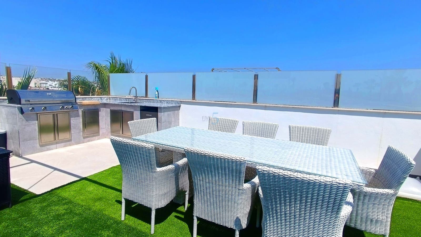 2 makuuhuone Huoneisto myytävänä paikassa Ciudad Quesada mukana uima-altaan 
autotalli - 219 995 € (Ref: 9163235)