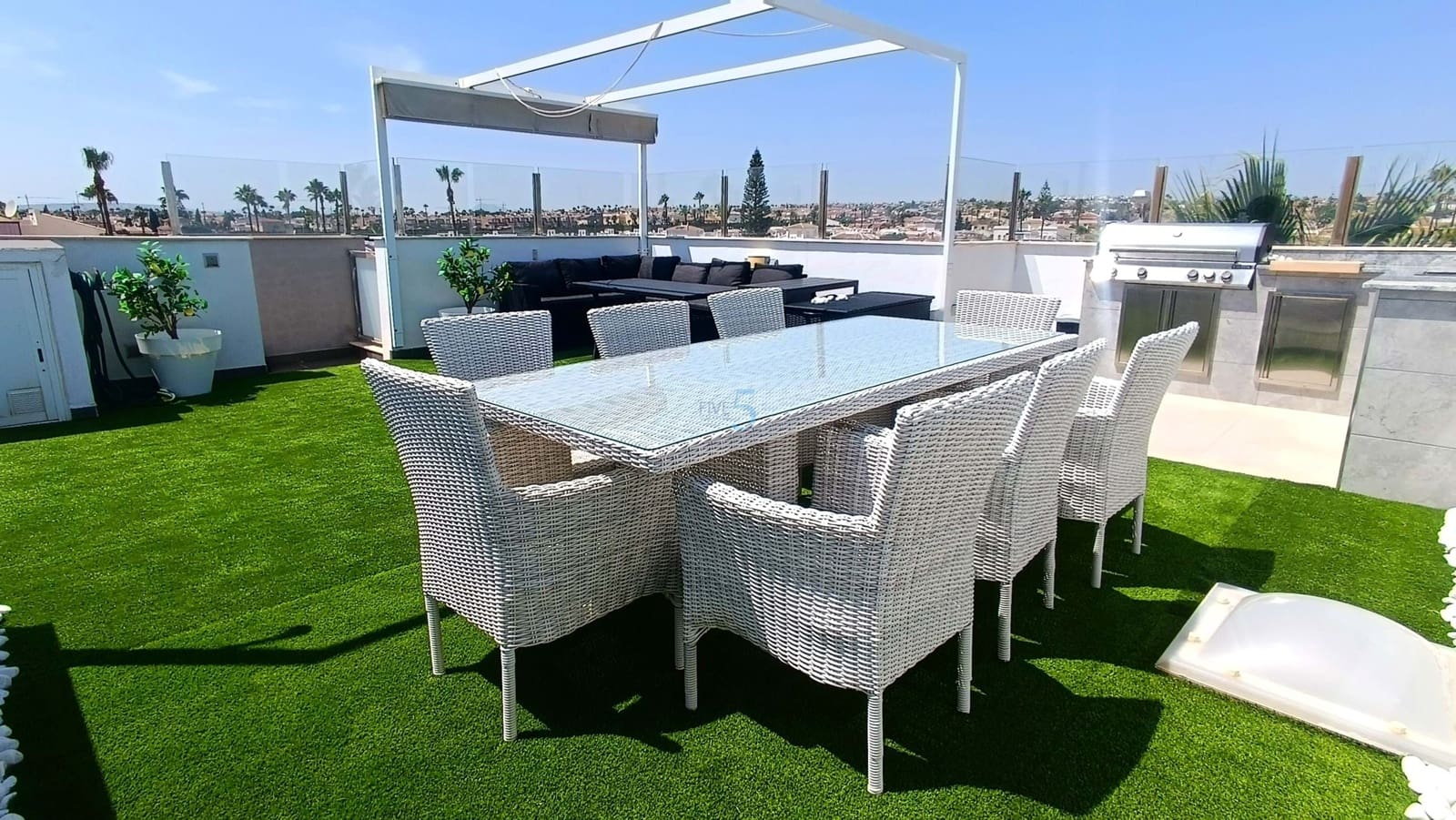 2 makuuhuone Huoneisto myytävänä paikassa Ciudad Quesada mukana uima-altaan 
autotalli - 219 995 € (Ref: 9163235)