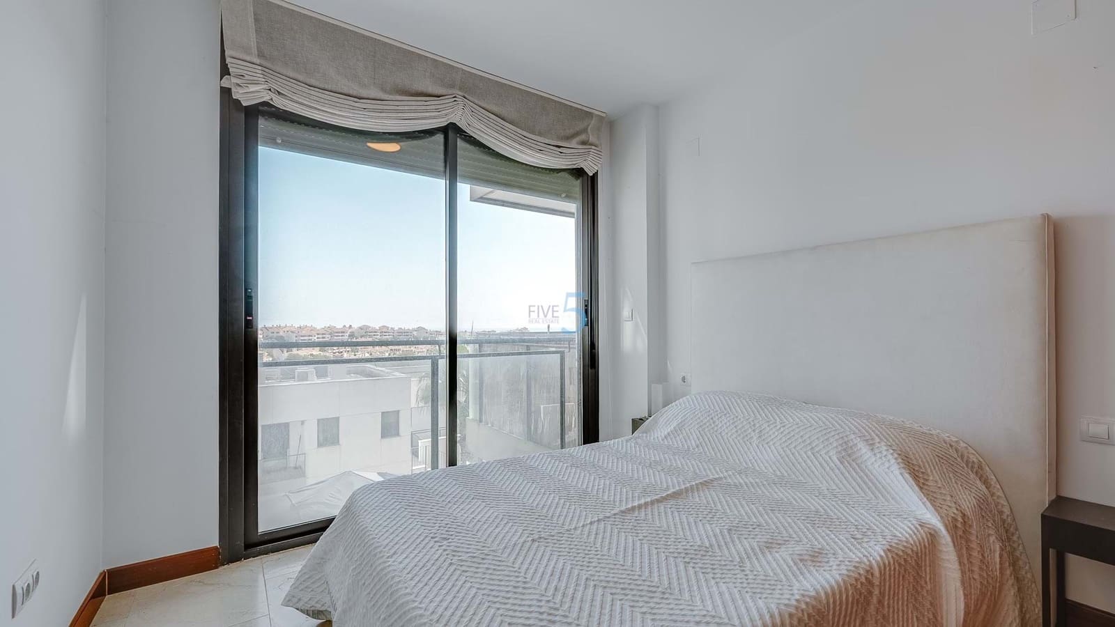 2 bedroom Apartment for sale in Campoamor with pool garage - € 189,999 (Ref: 9164551)