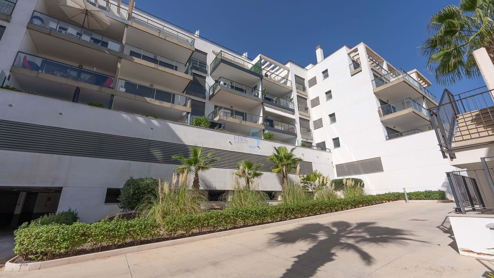 2 bedroom Apartment for sale in Campoamor with pool garage - € 189,999 (Ref: 9164551)
