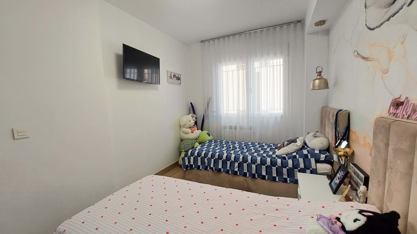 4 bedroom Villa for sale in Villamartin - € 460,000 (Ref: 9172063)