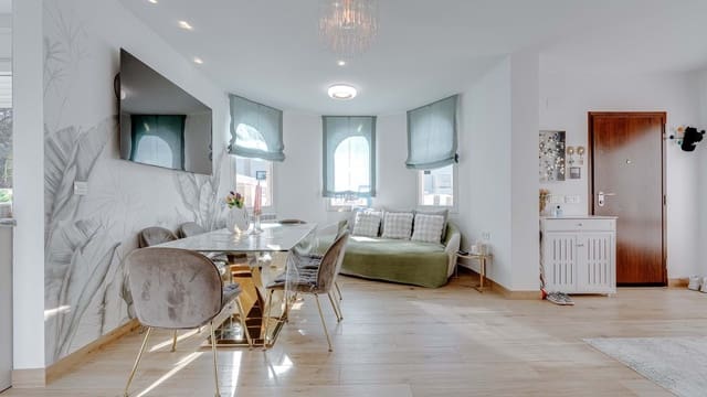 4 makuuhuone Huvila myytävänä paikassa Villamartin, Orihuela - 430 000 € (Ref: 9172063)