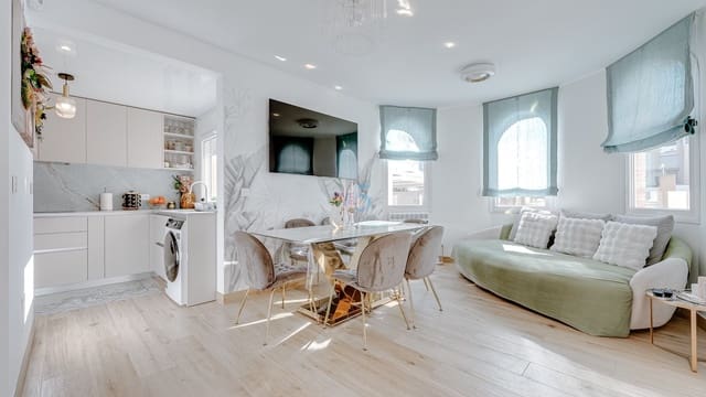 4 makuuhuone Huvila myytävänä paikassa Villamartin, Orihuela - 430 000 € (Ref: 9172063)