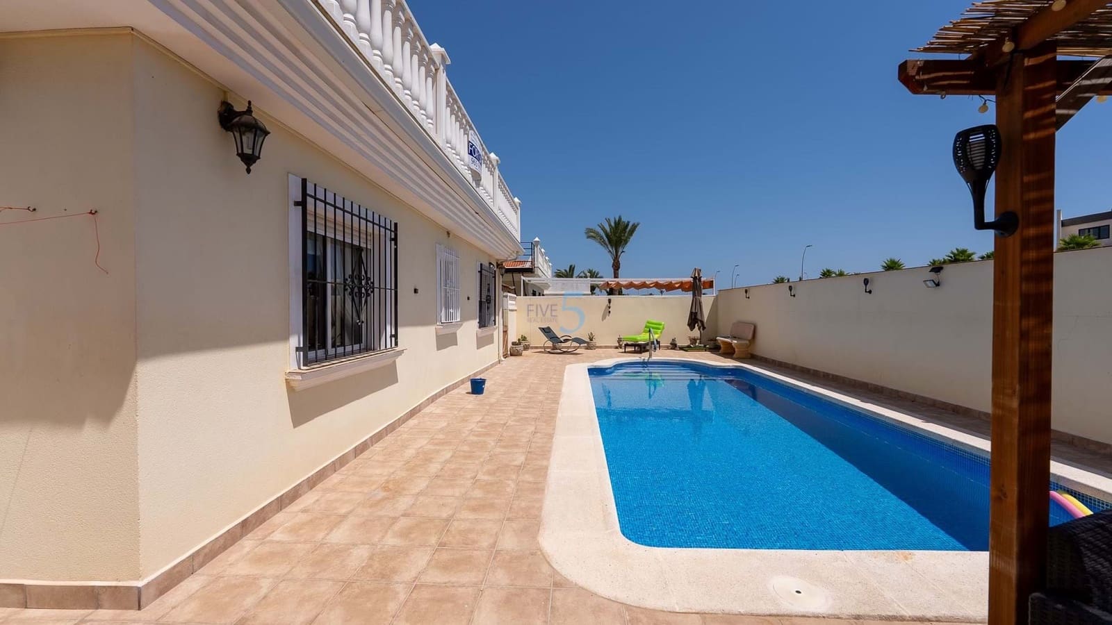 4 chambre Villa/Maison à vendre à Estrella de Mar avec piscine garage - 425 000 € (Ref: 9172349)