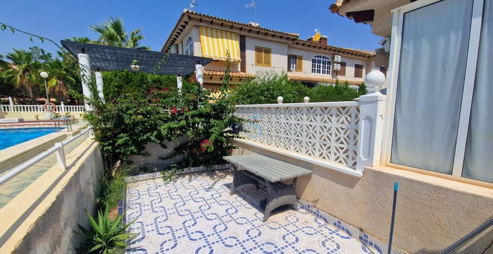 2 soverom Villa til salgs i Torrevieja med svømmebasseng - € 167 500 (Ref: 9172423)