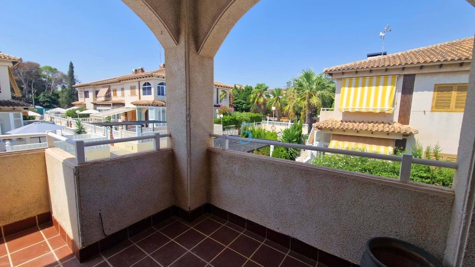 2 soverom Villa til salgs i Torrevieja med svømmebasseng - € 167 500 (Ref: 9172423)