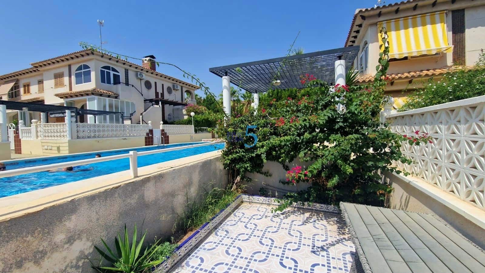 2 soverom Villa til salgs i Torrevieja med svømmebasseng - € 167 500 (Ref: 9172423)