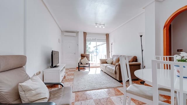 Apartamento de 2 habitaciones en Villamartin, Orihuela en venta con piscina garaje - 139.000 € (Ref: 9176988)