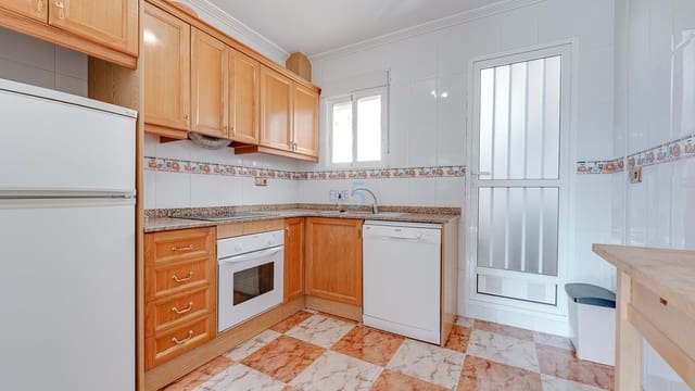 Apartamento de 2 habitaciones en Villamartin, Orihuela en venta con piscina garaje - 139.000 € (Ref: 9176988)