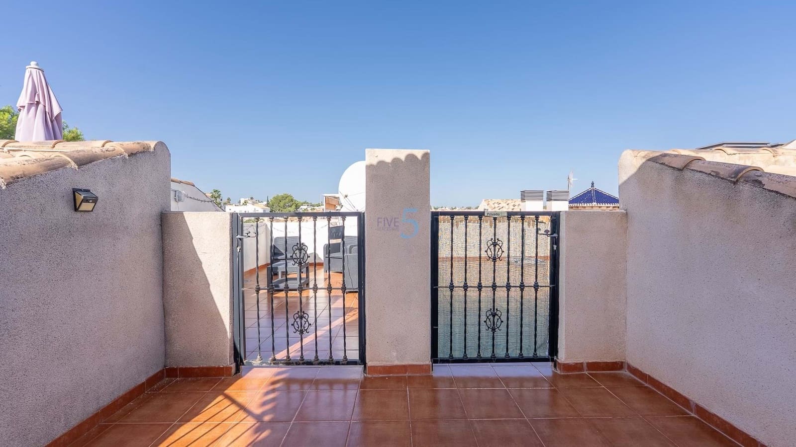 Apartamento de 2 habitaciones en Villamartin en venta con piscina garaje - 139.000 € (Ref: 9176988)